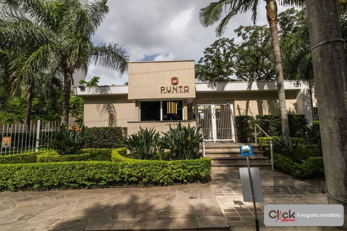 Vende apartamento de 3 quartos, sendo 1 suíte, mobiliado, 1 vaga coberta e escriturada, no Jardim Lindóia - Porto Alegre