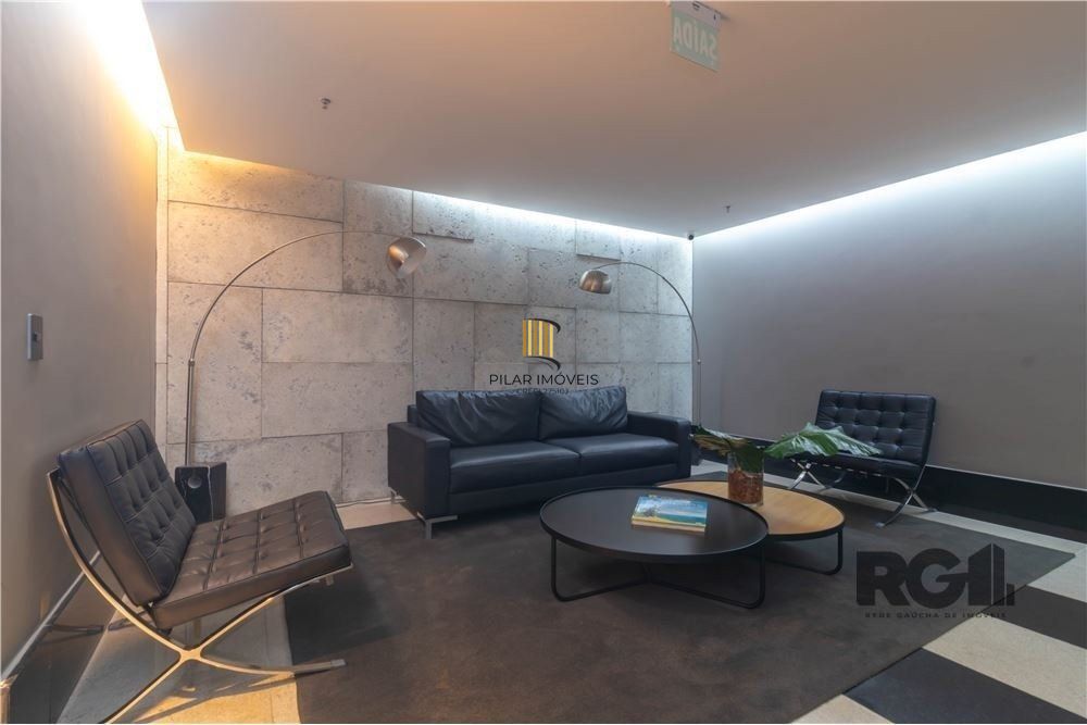 Sala comercial com 36,7 m² de área privativa e 1 vaga(s) de garagem. Localizado na Rua/Av. Doutor Nilo Peçanha, no bairro Bela Vista em Porto Alegre.