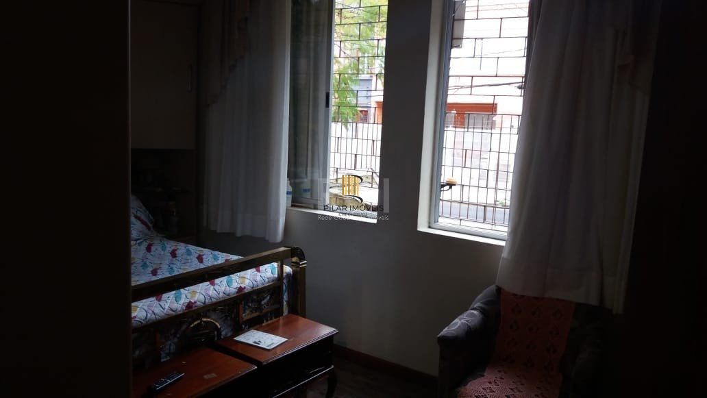 Casa para Venda - 300m², 5 dormitórios, sendo 1 suites, Bela Vista