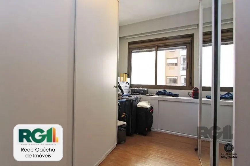 Apartamento 3 dormitórios, sendo 1 suíte, 89,87 m² de área privativa e 2 vaga(s) de garagem. Localizado na Rua/Av. Andarai, no bairro Boa Vista em Porto Alegre.