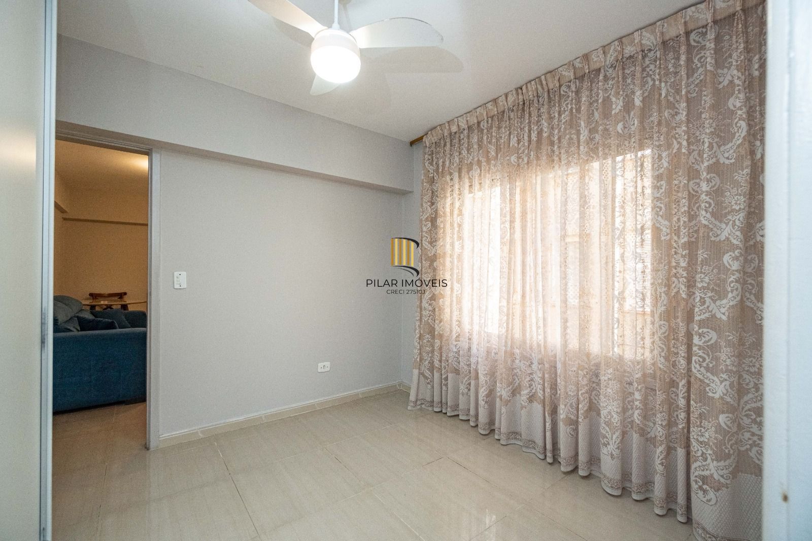 Apartamento de 1 dormitório, semi mobiliado, pronto para morar e com vaga Centro