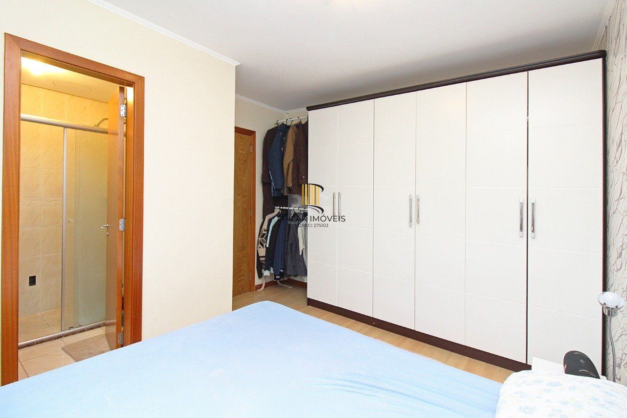 Apartamento de três dormitórios, suíte e uma vaga de garagem no bairro Santana