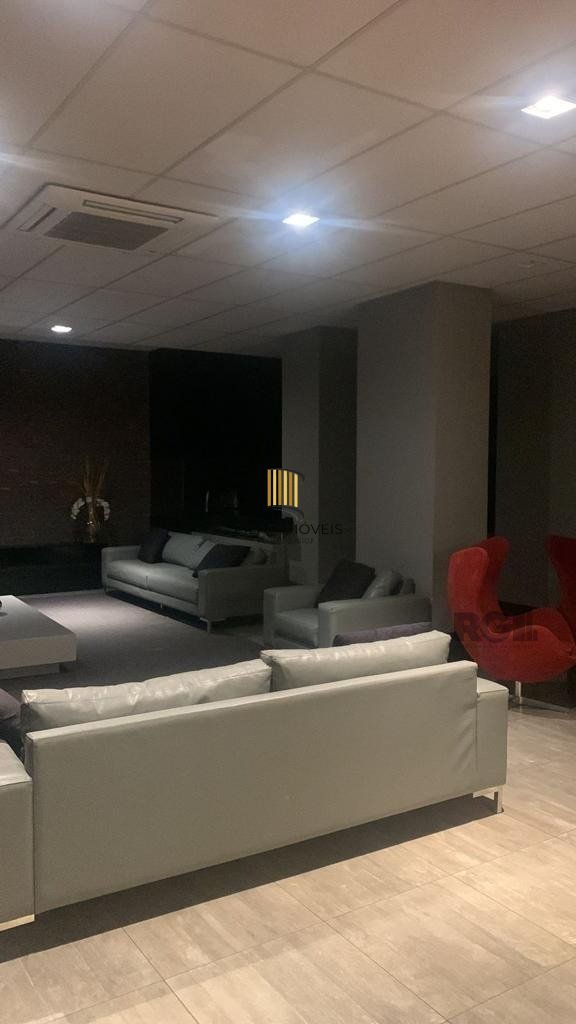 Loft  mobiliado, com 38,69 privativo com 1 box perto da  PUC-RS no bairro Jardim Botânico em Porto Alegre.
