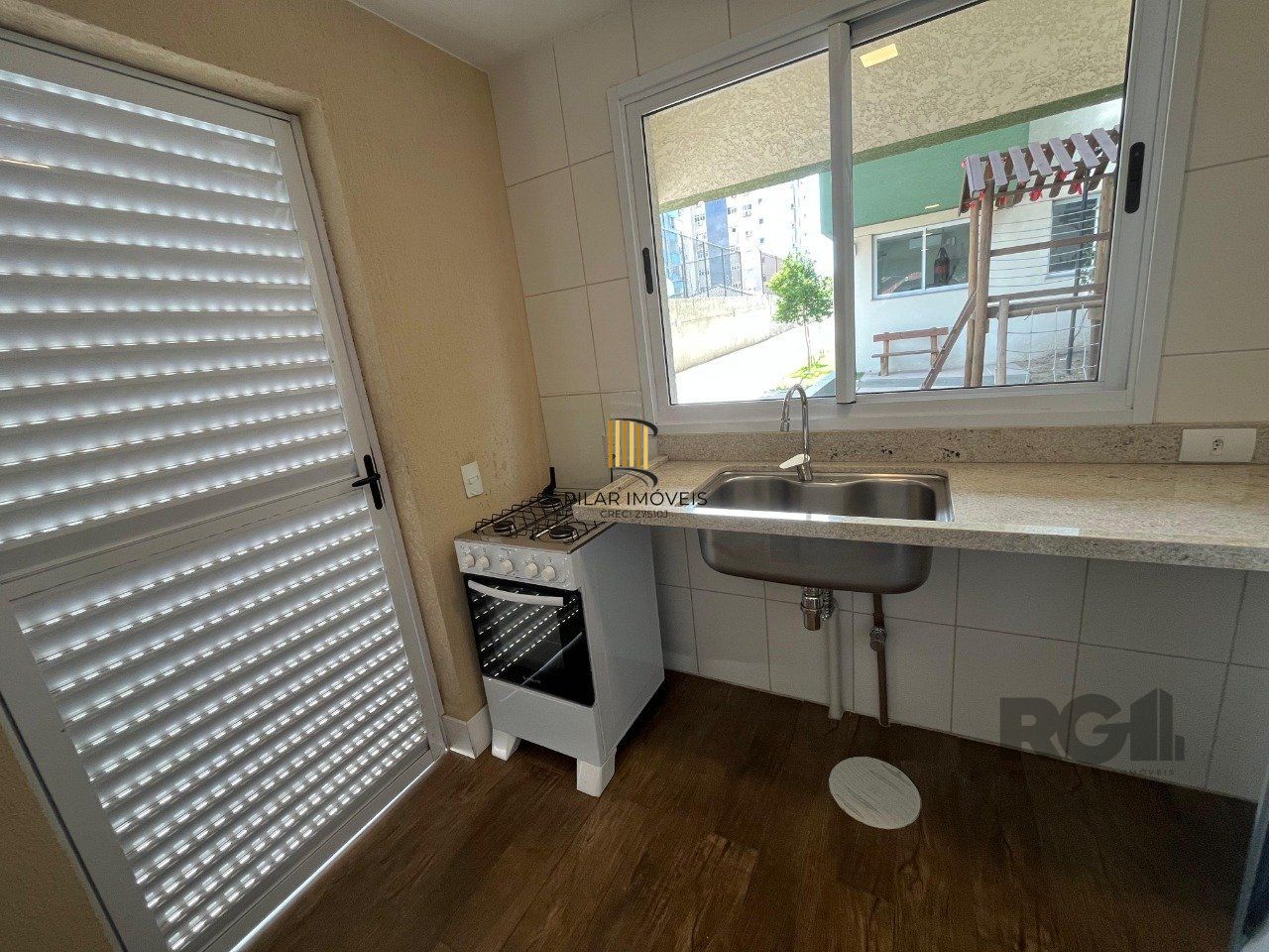 Apartamento para Venda - 54m², 2 dormitórios, sendo 1 suites, 1 vaga - Bom Jesus