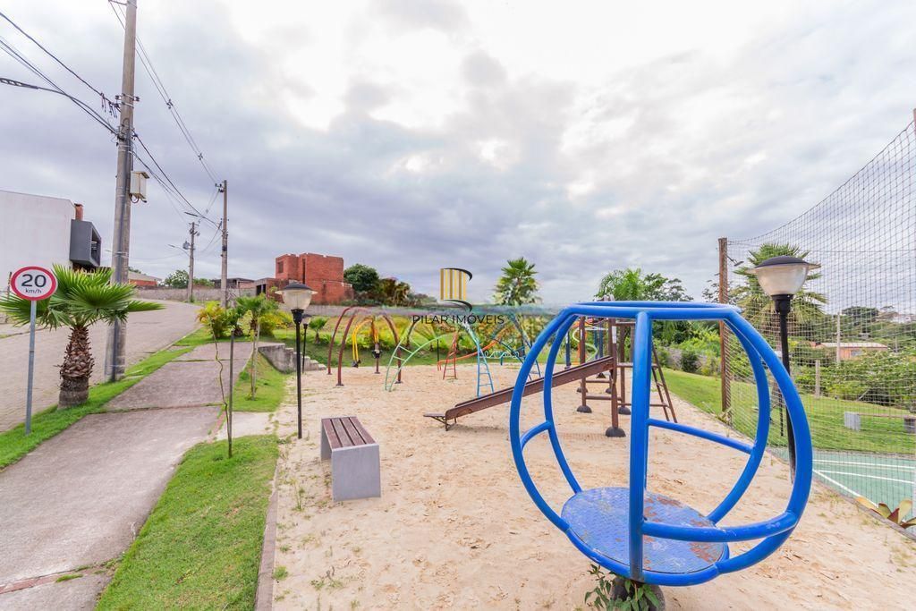 Casas de dois quartos e uma vaga de garagem em Porto Alegre Lomba do Pinheiro