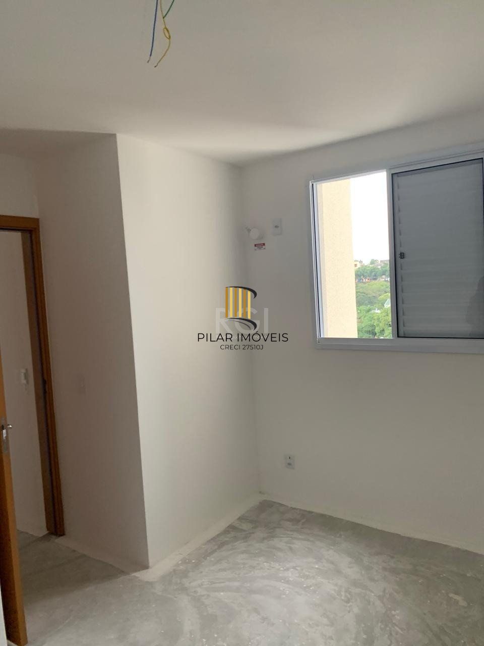 Apartamento para Venda - 48m², 2 dormitórios, 1 vaga - Rubem Berta