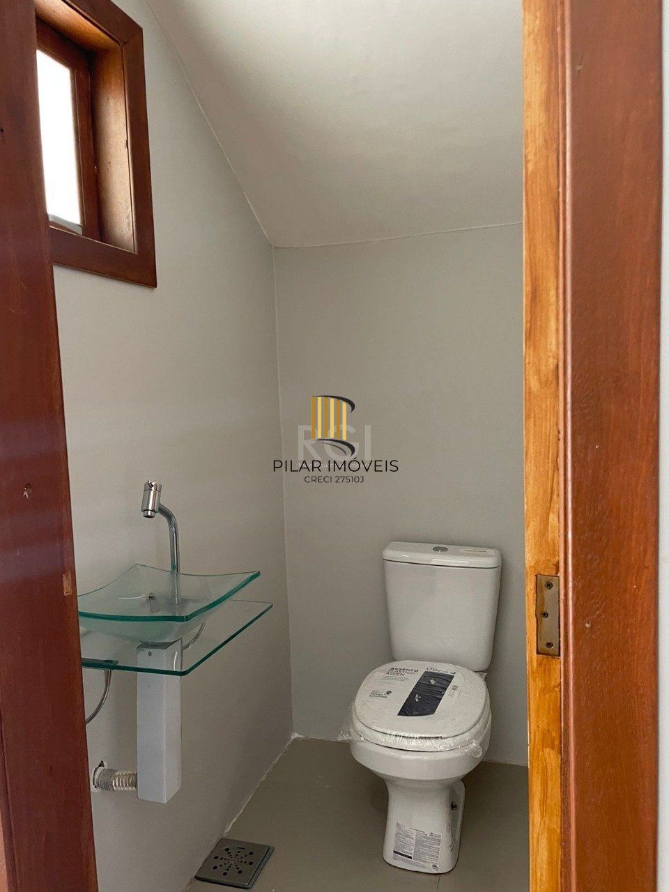 Casa Condominio, 3 dormitórios, sendo 3 suites, 2 vagas - Santo Antonio