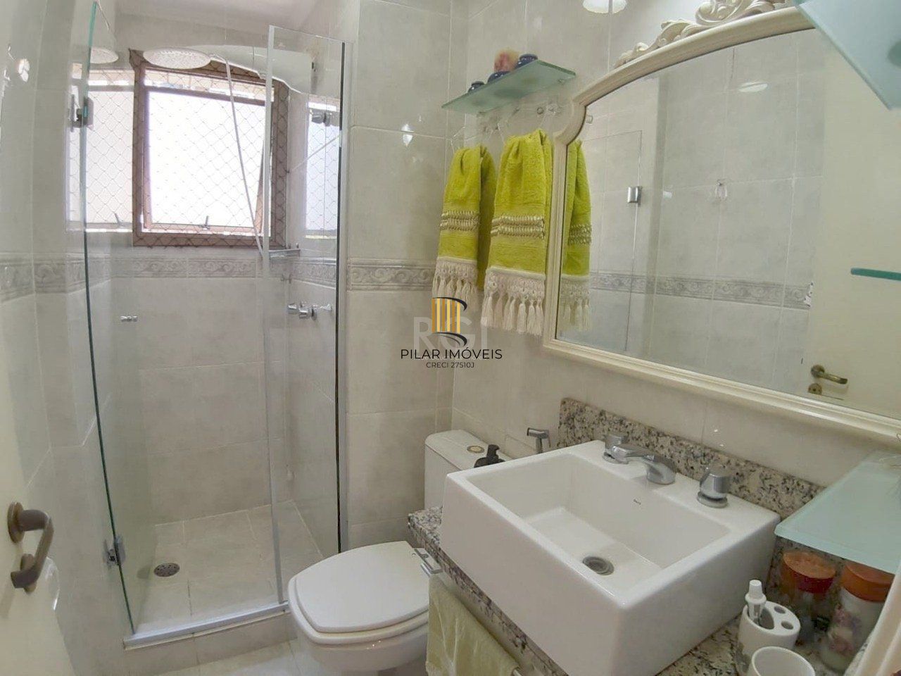 Apartamento para Venda - 122.14m², 3 dormitórios, sendo 1 suites, 2 vagas - Auxiliadora