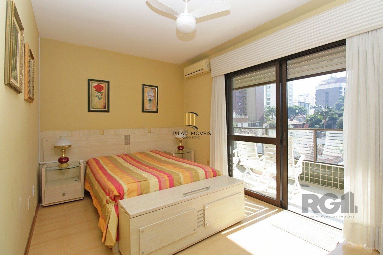 Apartamento de 3 dormitórios, suíte e 2 vagas de garagem no bairro Petrópolis em Porto Alegre