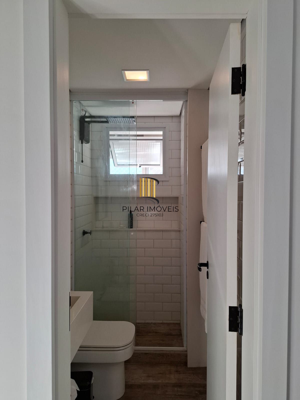 Apartamento de um quarto com garagem no bairro Partenon