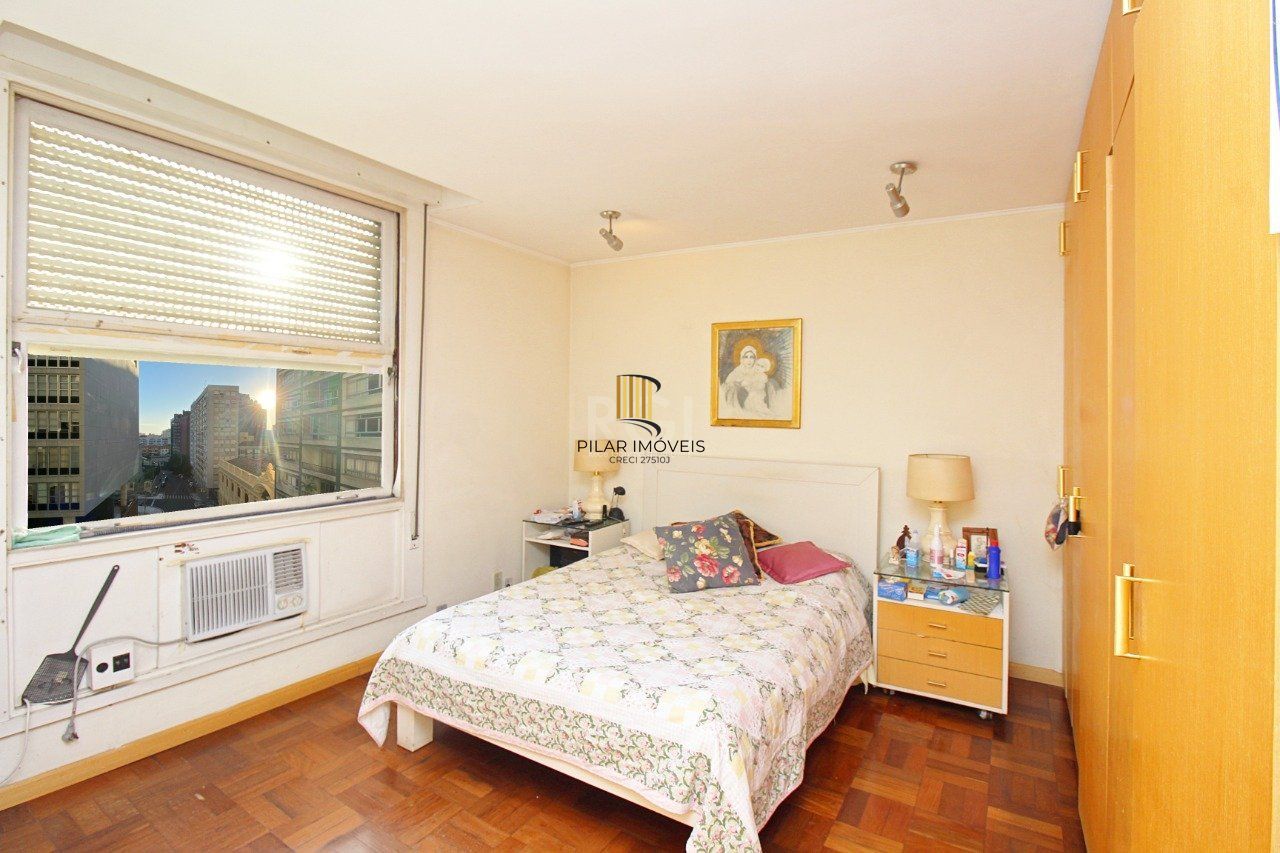 Apartamento de 3 dormitórios e 1 suíte no Centro Histórico de Porto Alegre