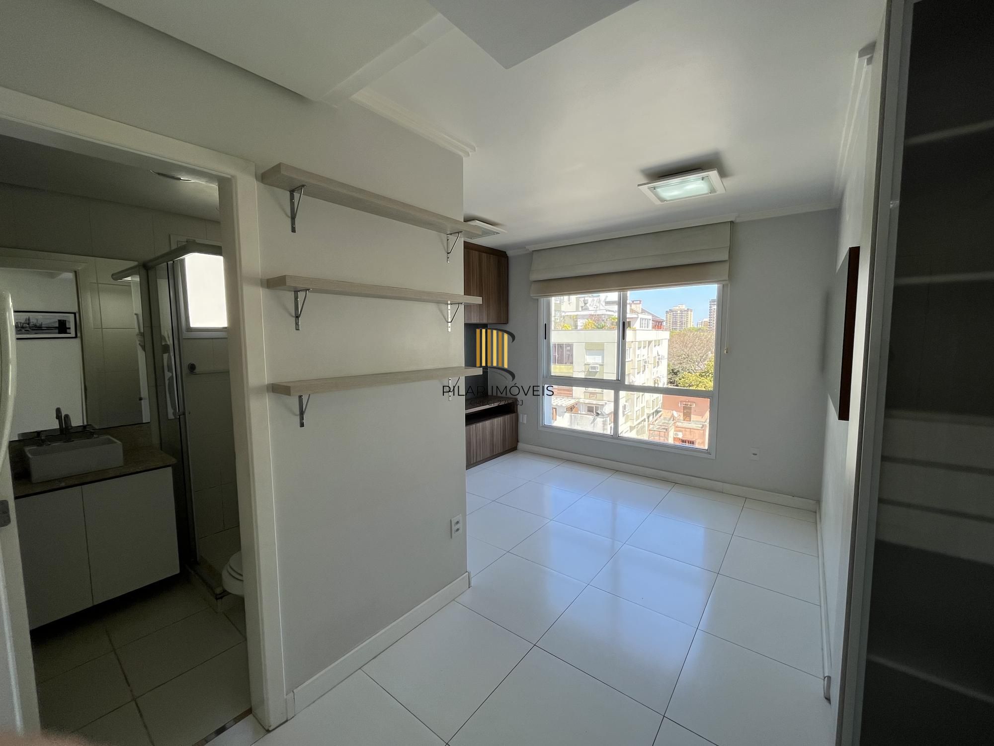 Apartamento de um quarto e uma vaga de garagem no bairro Menino Deus em POA/RS