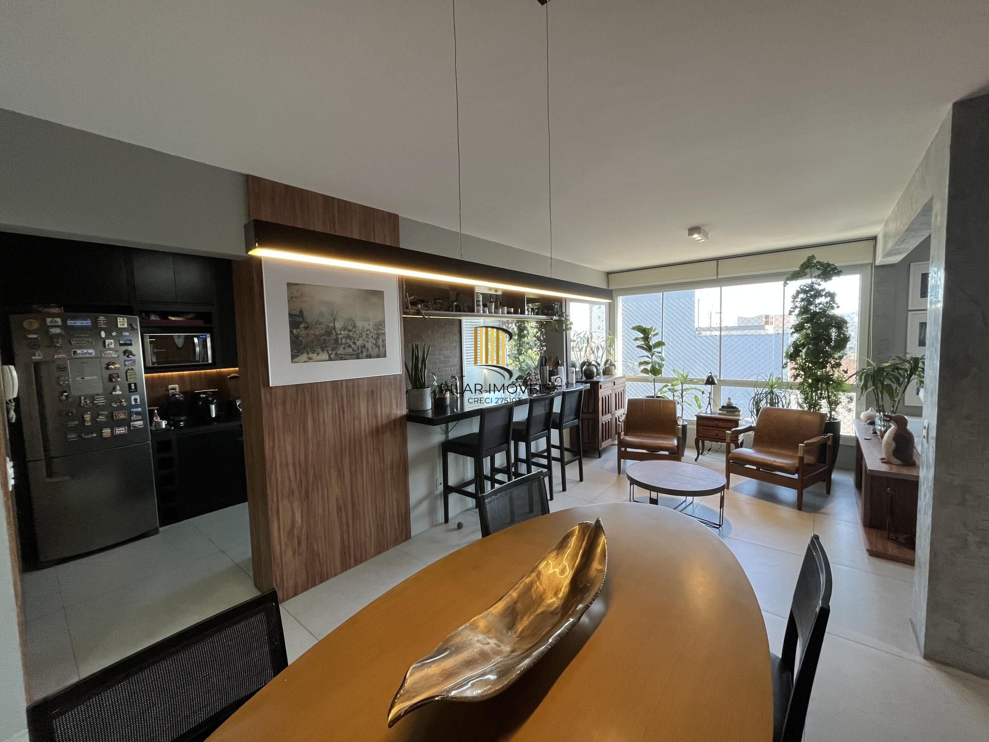 Apartamento de 2 quartos e 1 vaga de garagem no bairro Rio Branco Porto Alegre