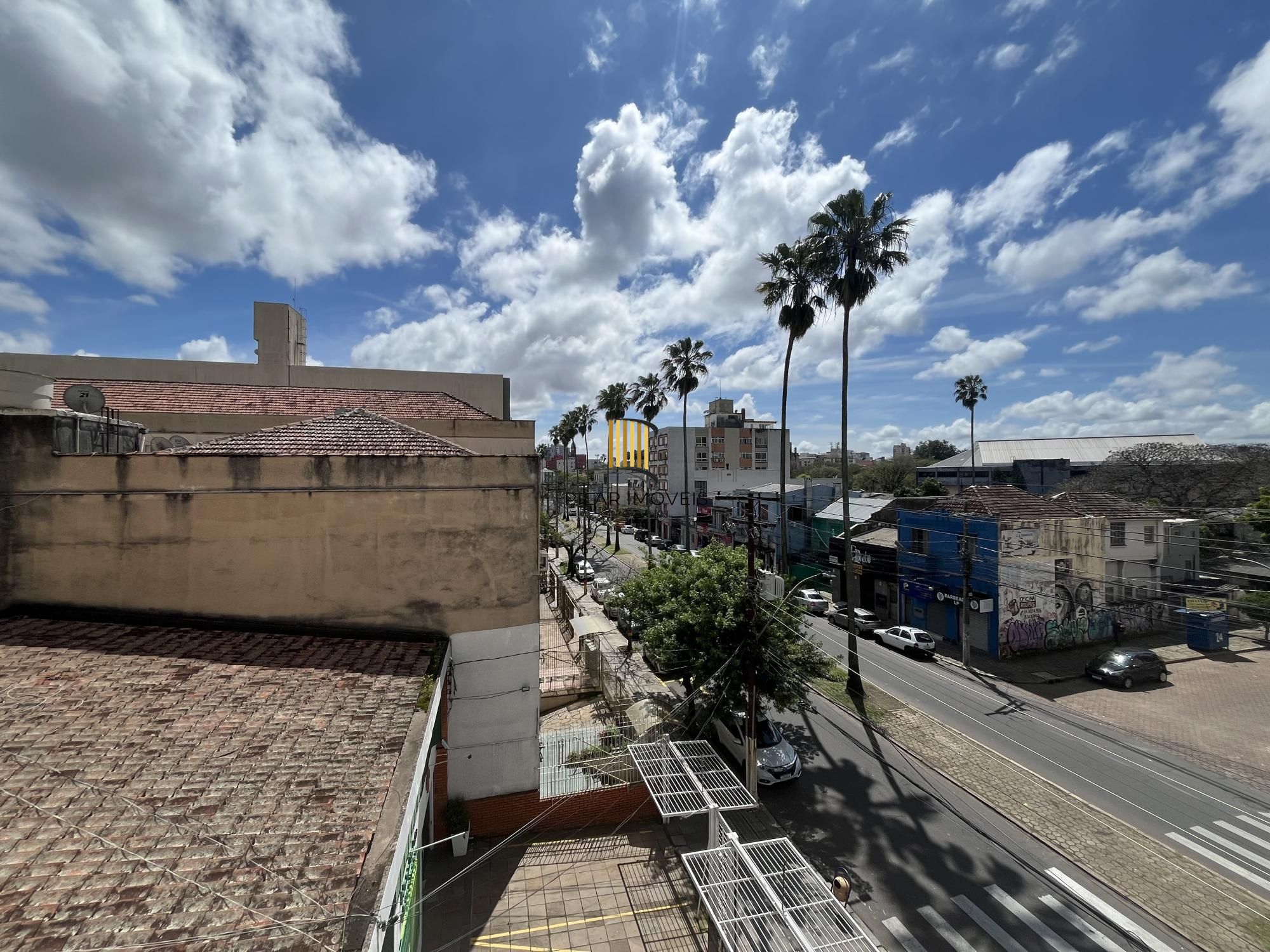 Apartamento de dois quartos, suíte e uma vaga de garagem no bairro Menino Deus