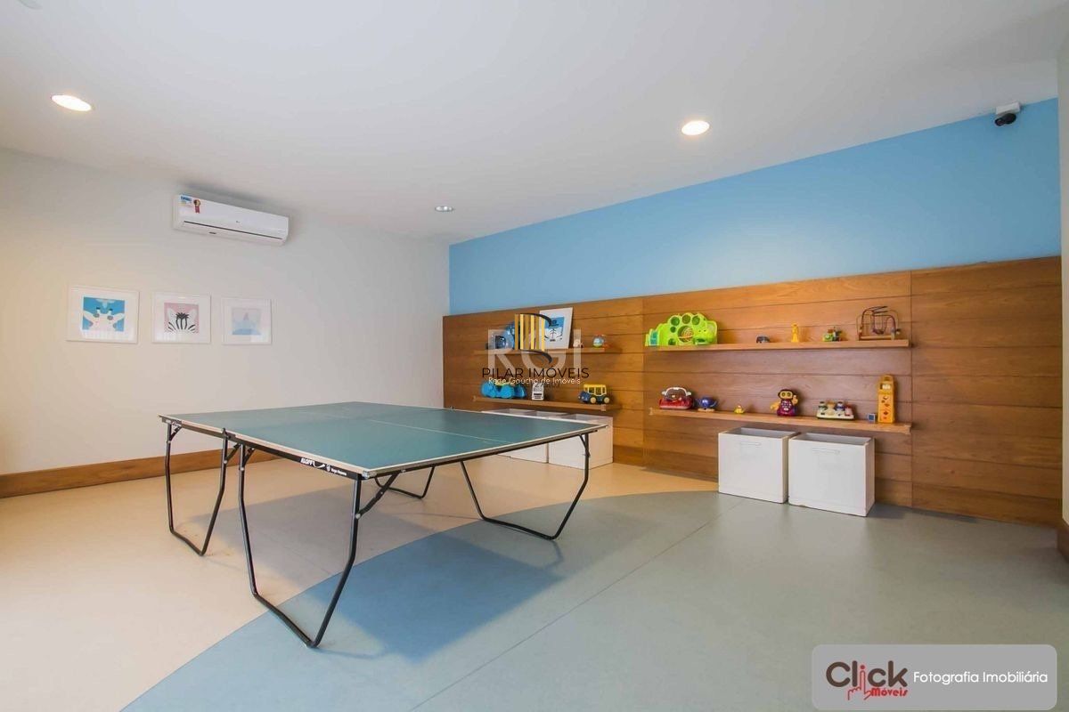 Apartamento com três (3) dormitórios, três (3) suítes sendo uma (1) suíte master e quatro (4) vagas de garagem com dois (2) depósitos próximo ao shopping  Iguatemi, no Condomínio Cipriani Nuova Archit