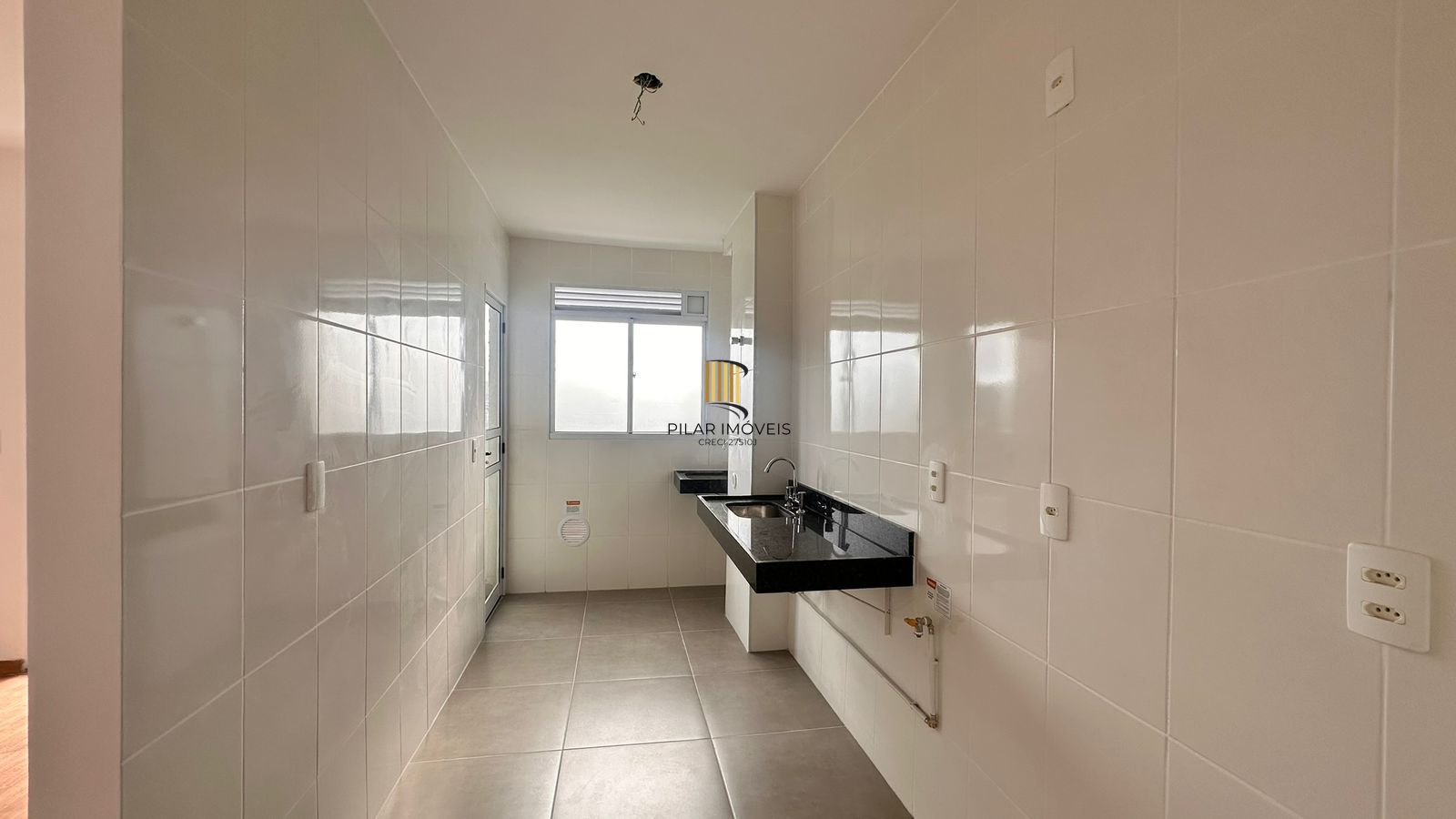 Apartamento Novo de dois dormitorios e duas vagas