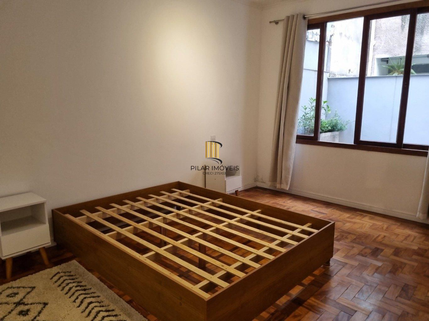 Apartamento desocupado de um quarto Centro de Porto Alegre
