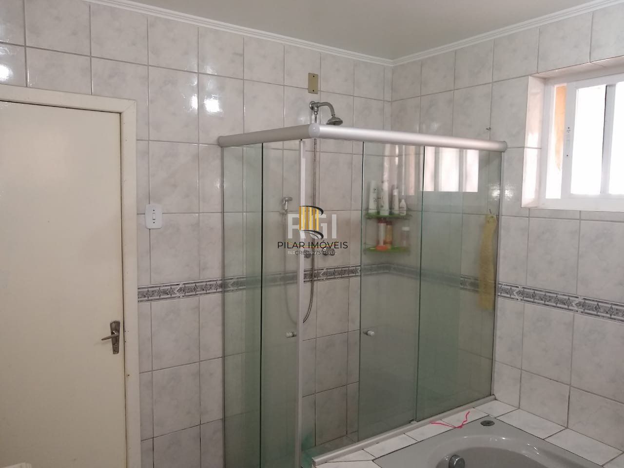 Casa para Venda - 280m², 3 dormitórios, Sarandi