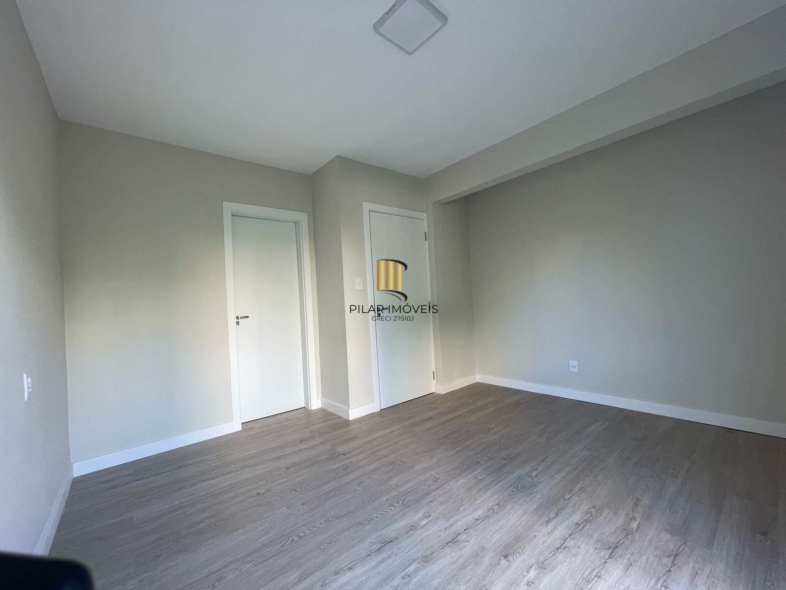 Apartamento de 3 quartos, suíte e 1 vaga de garagem no bairro Petrópolis em POA