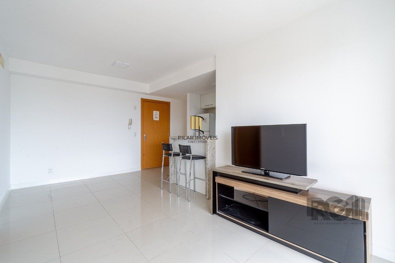 Apartamento Para Comprar Com 1 Dormitório , 57 m² R$ 600.000,00 - Três Figueiras