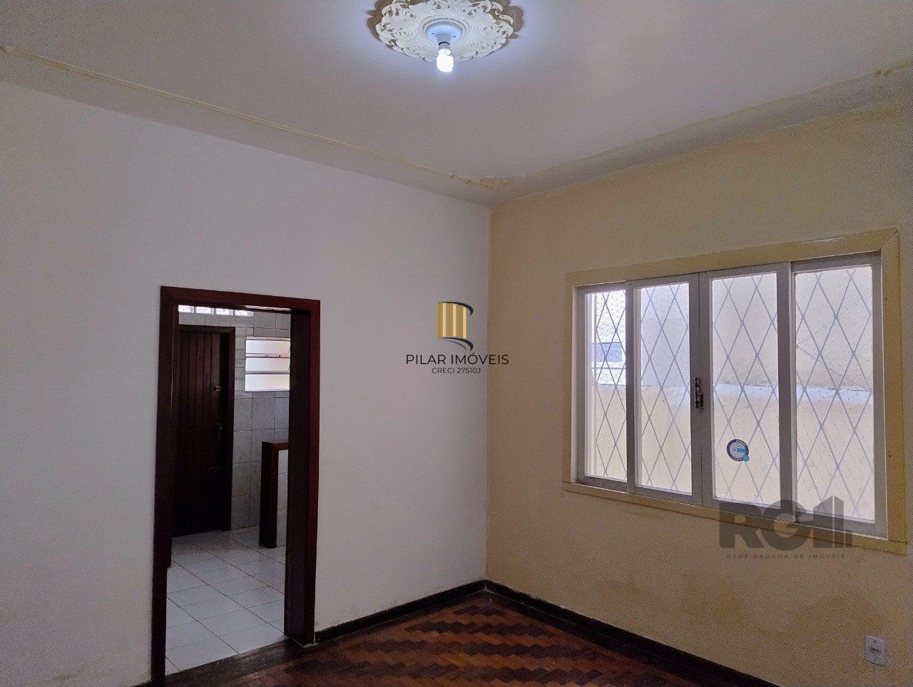 Apartamento de 2 dormitórios no bairro Cidade Baixa em Porto Alegre.