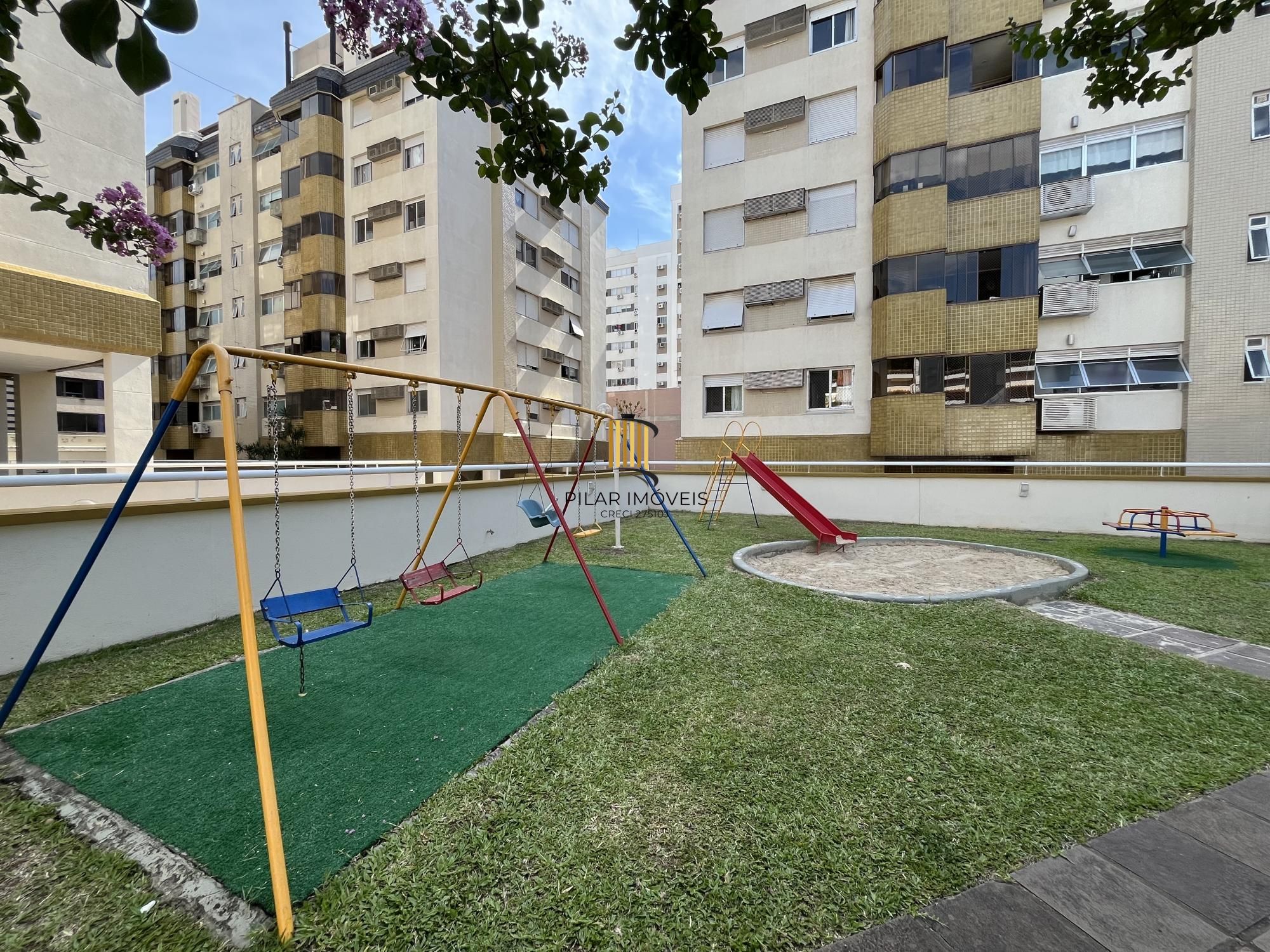 Apartamento de 3 quartos, suíte e 1 vaga de garagem no bairro Cristo Redentor