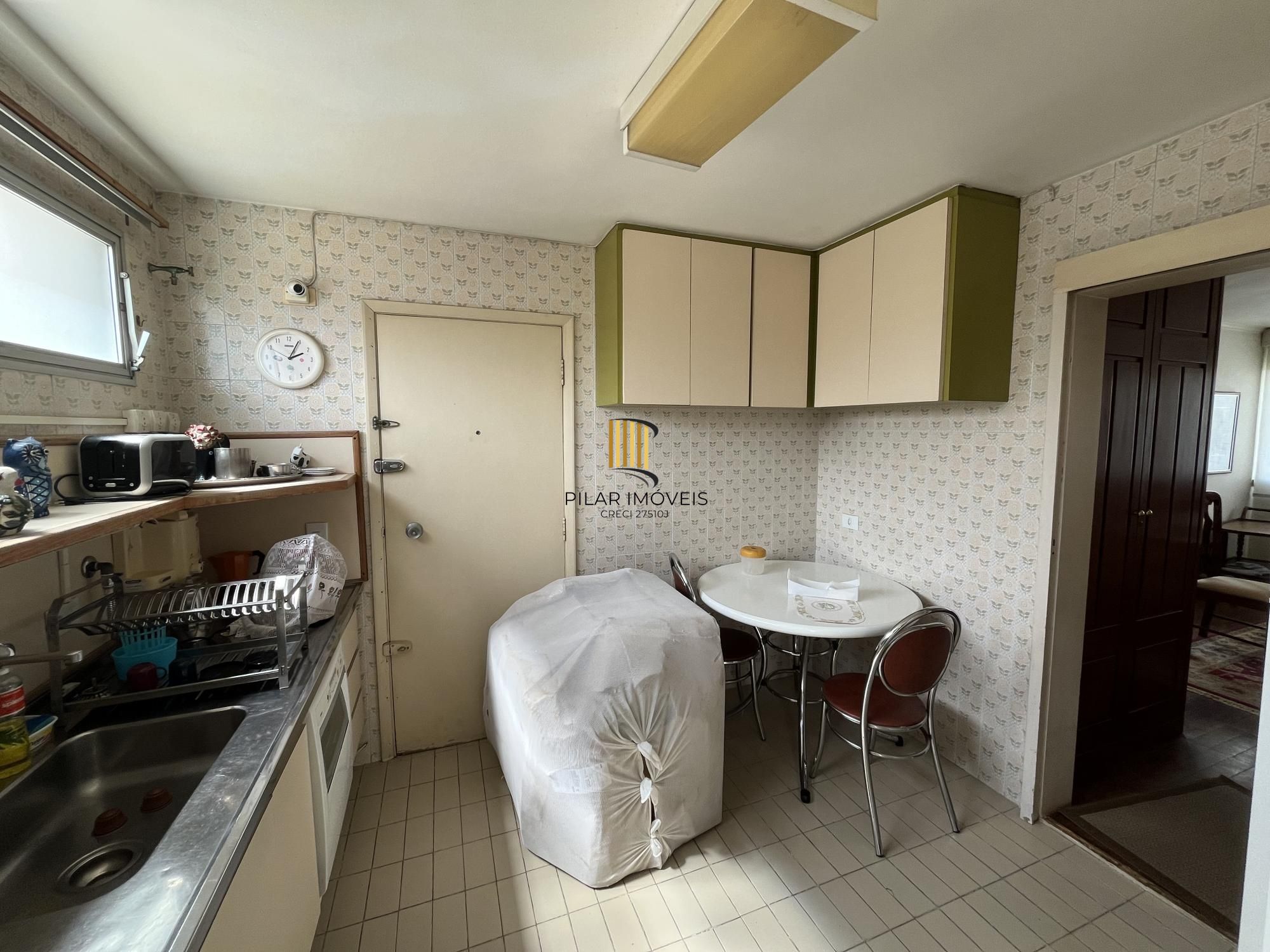 Apartamento de 3 quartos, suíte, dependência de empregada e 2 vagas Bela Vista