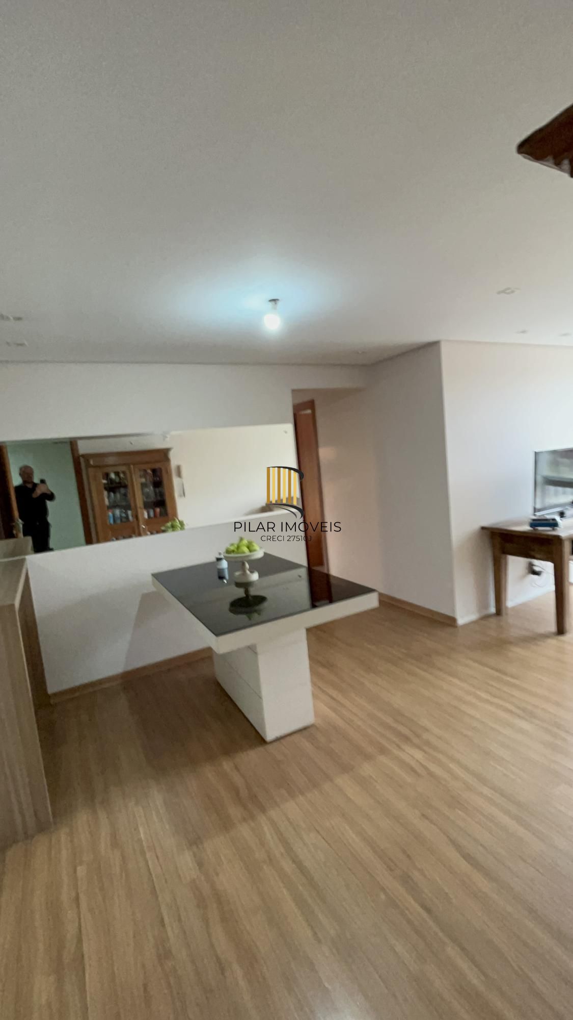 Apartamento Venda - 73.76m², 3 dormitórios, sendo 1 suite, 1 vaga - Partenon