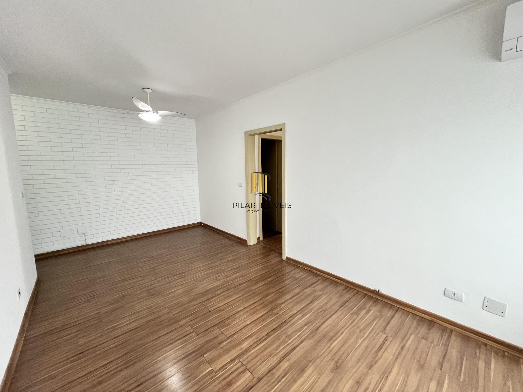 Apartamento de 3 quartos, churrasqueira e 1 vaga de garagem bairro Petrópolis