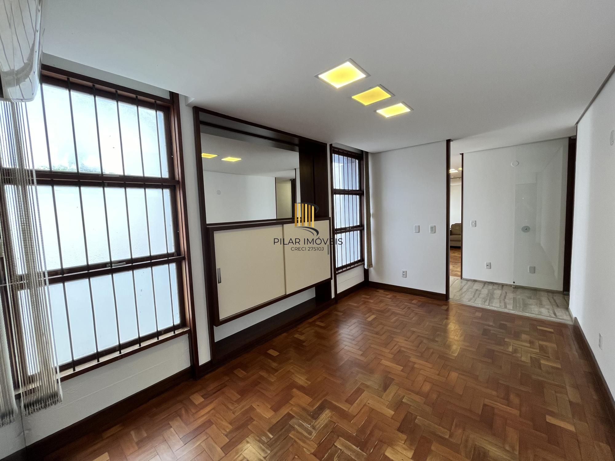 Casa para Venda - 160m², 3 dormitórios, sendo 1 suites, Jardim Botânico