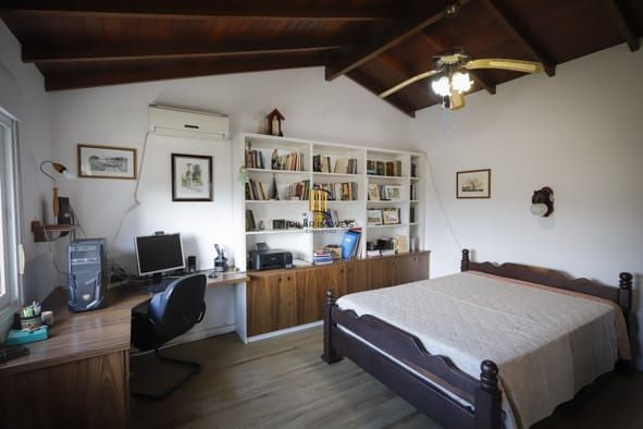 Casa 3 dorms  2 vagas Chácara das Pedras em Porto Alegre-RS