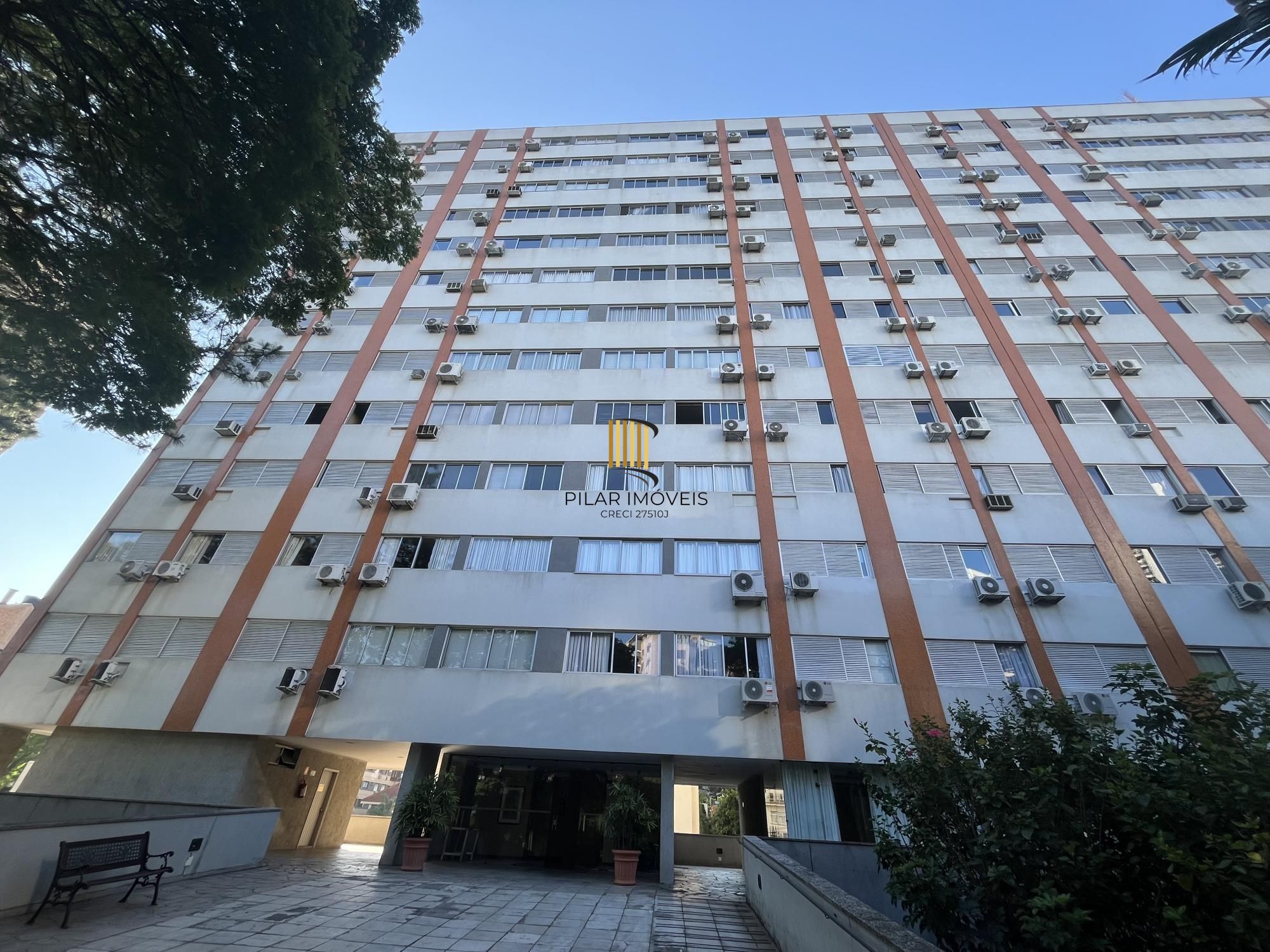 Apartamento de 3 quartos, suíte, dependência de empregada e 2 vagas Bela Vista