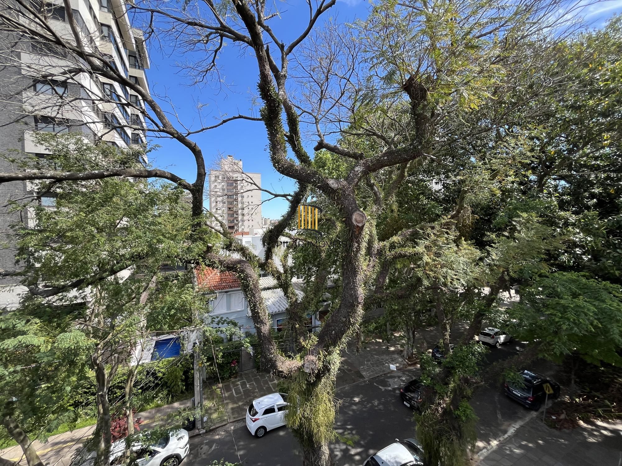 Apartamento de 3 quartos e 2 vagas de garagem no bairro Petrópolis em POA