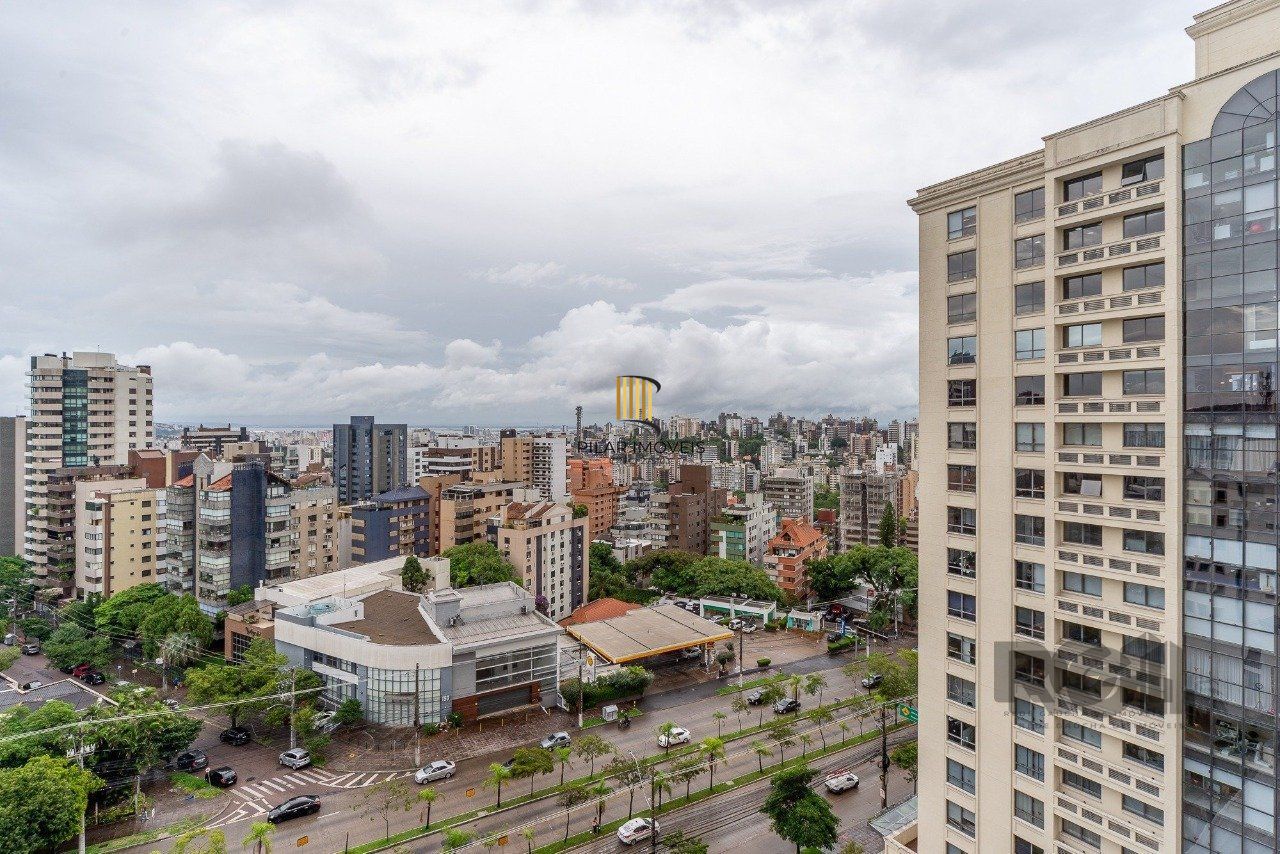 Apartamento Para Comprar Com 1 Dormitório , 57 m² R$ 600.000,00 - Três Figueiras