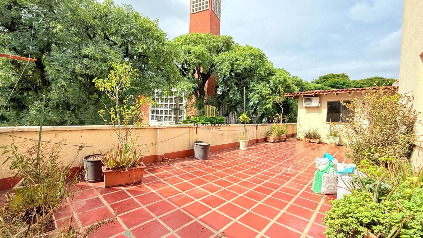 Apartamento de 2 quartos e 2 vagas de garagem no bairro Santana