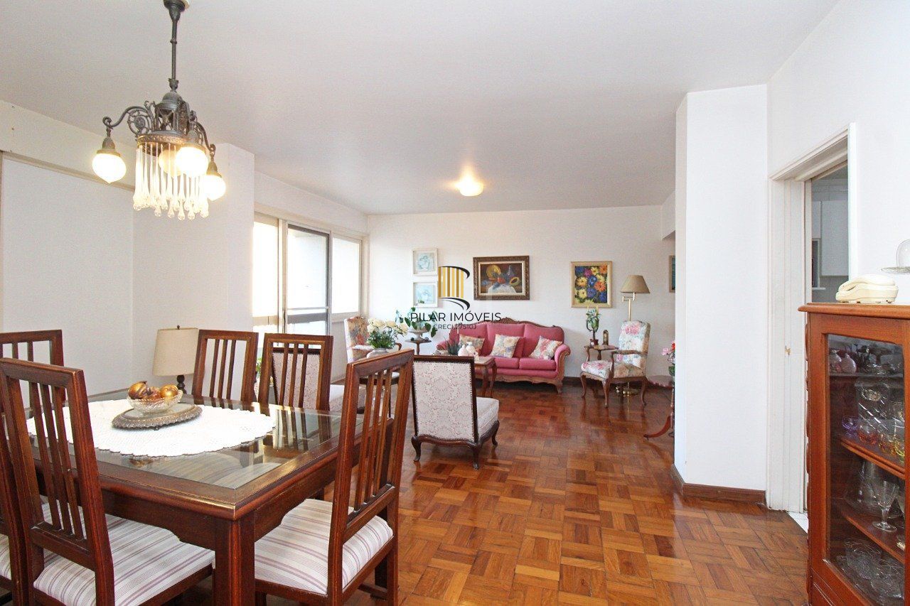 Apartamento de 3 dormitórios e 1 suíte no Centro Histórico de Porto Alegre