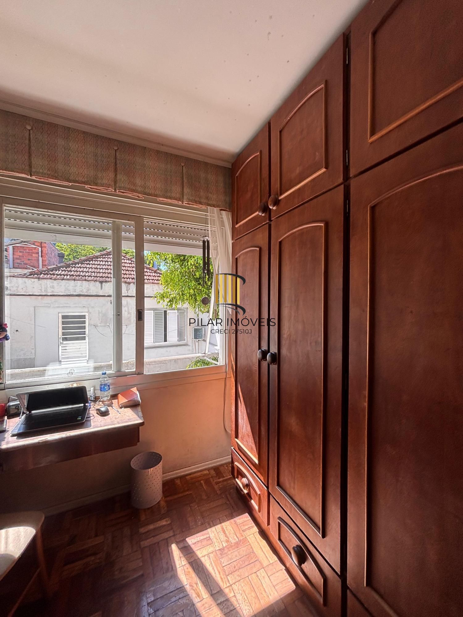 Apartamento de 2 quartos e 1 vaga de garagem bairro Santa Cecília Porto Alegre