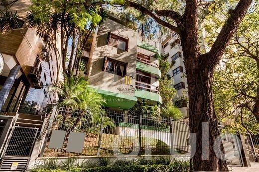 Cobertura para Venda - 244m², 3 dormitórios, sendo 1 suites, 2 vagas - Petrópolis
