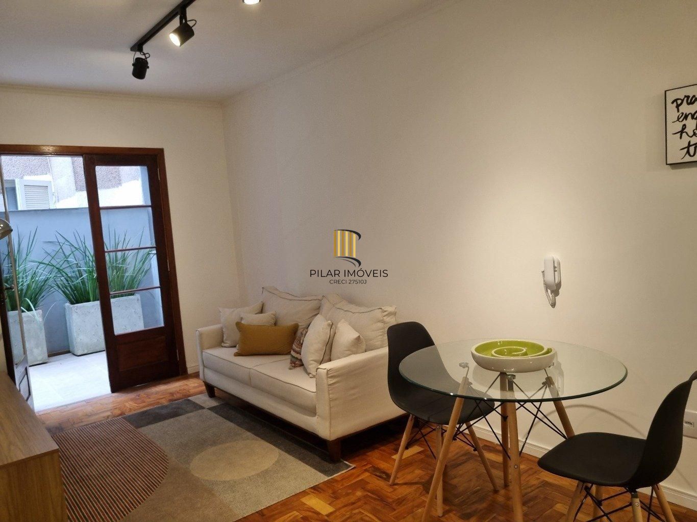Apartamento desocupado de um quarto Centro de Porto Alegre