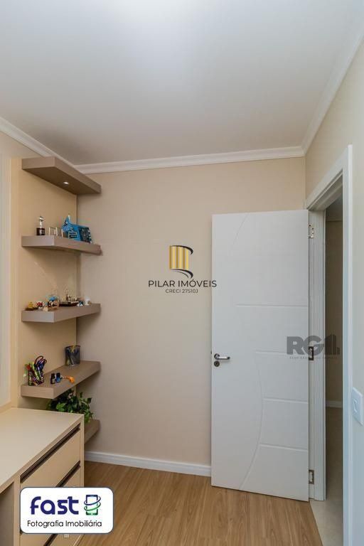 Apartamento 3 quartos, sendo 1 suíte, 82 m² de área privativa e 2 vagas de garagem individuais. Localizado na Rua/Av. Grecia, no bairro Passo D Areia em Porto Alegre.	