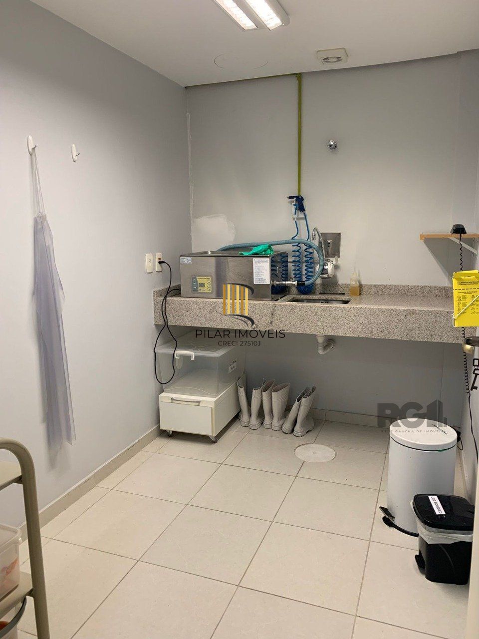 Prédio Comercial no bairro Bom Fim