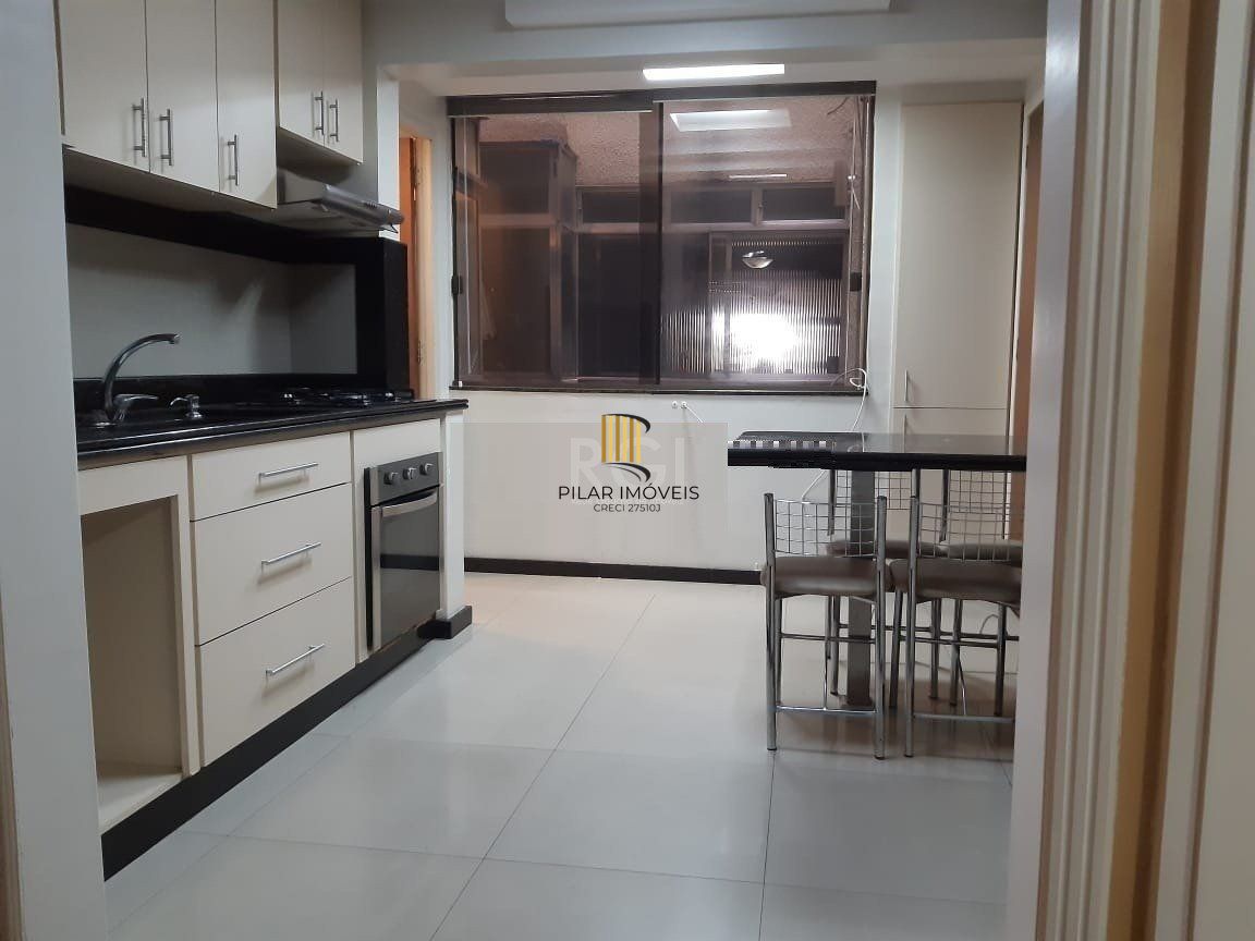 Apartamento para Venda - 115m², 3 dormitórios, sendo 1 suites, 1 vaga - Petrópolis