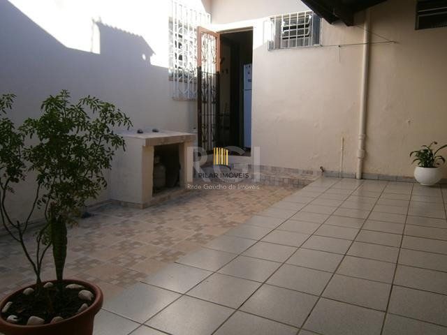 Casa para Venda - 90m², 2 dormitórios, 4 vagas - São Geraldo