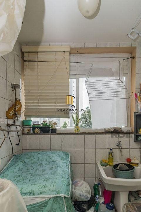 Apartamento, no bairro Chácara das pedras. Churrasqueira, 1 vaga, 3 quartos