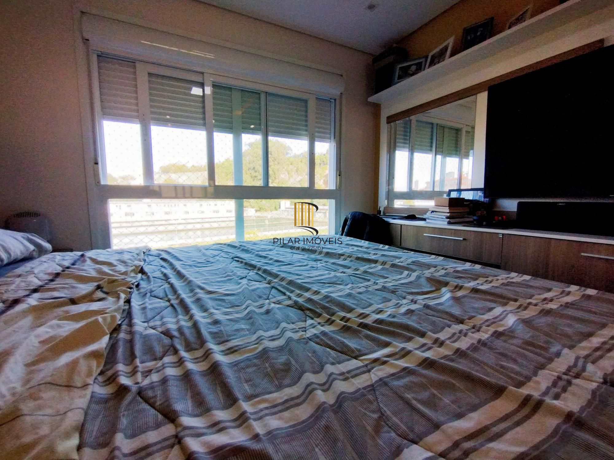 Apartamento 3 dormitórios no bairro Menino Deus