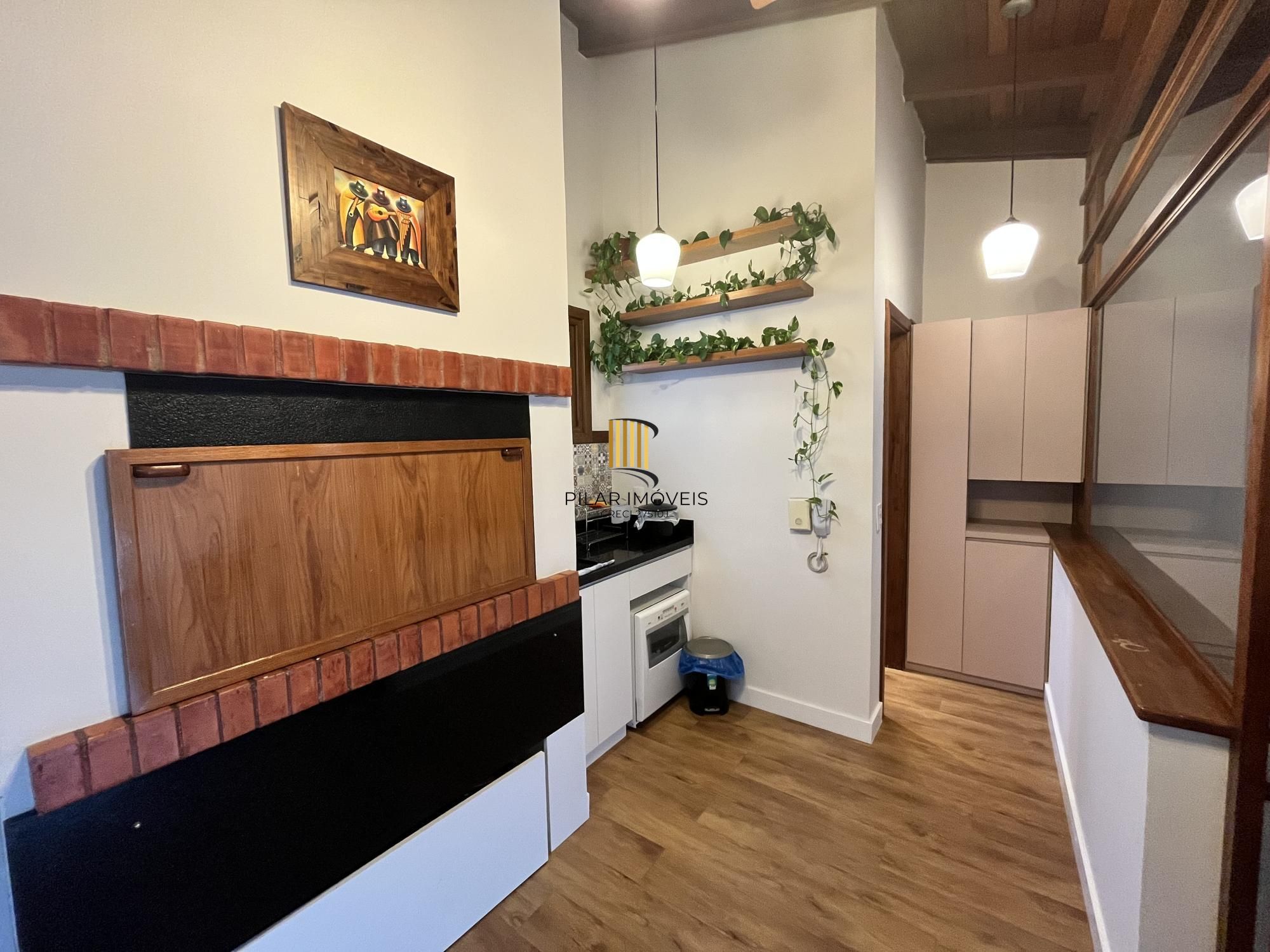 Apartamento de 3 quartos, 2 suítes, 1 americana e 2 vagas no bairro Farroupilha