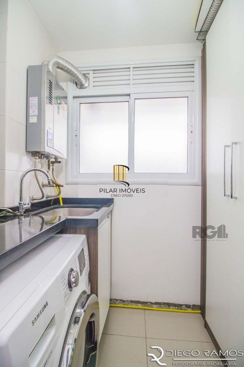 Vende apartamento de 3 quartos, sendo 1 suíte, mobiliado, 1 vaga coberta e escriturada, no Jardim Lindóia - Porto Alegre
