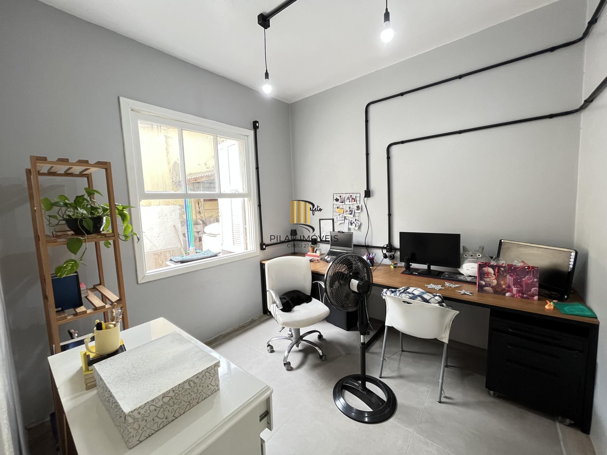 Apartamento de 2 quartos no bairro Menino Deus em Porto Alegre