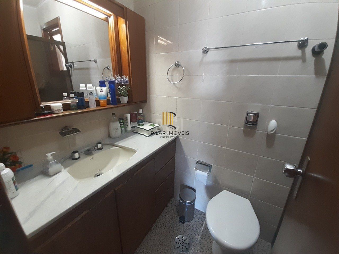Cobertura para Venda - 281.25m², 3 dormitórios, sendo 1 suites, 2 vagas - Cristo Redentor