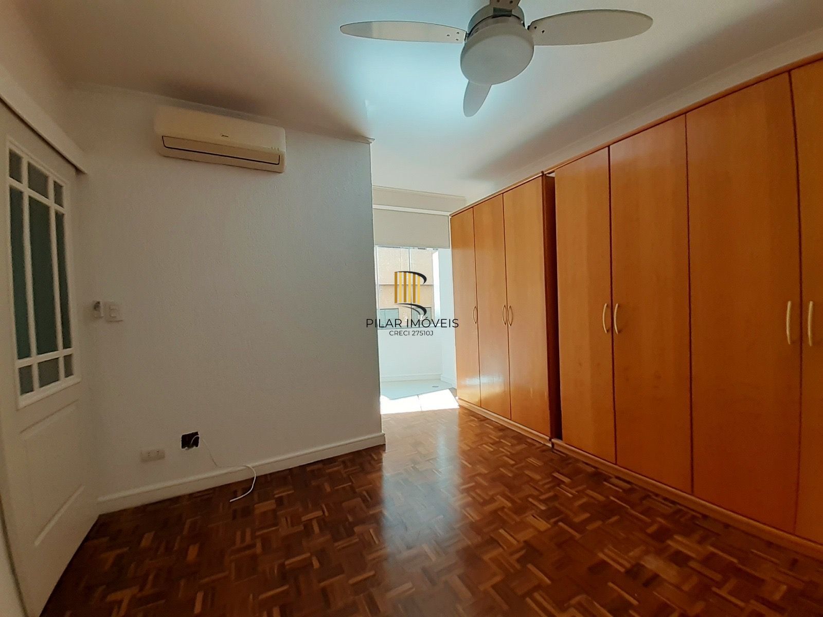 Apartamento de dois quartos no bairro Menino Deus em Porto Alegre